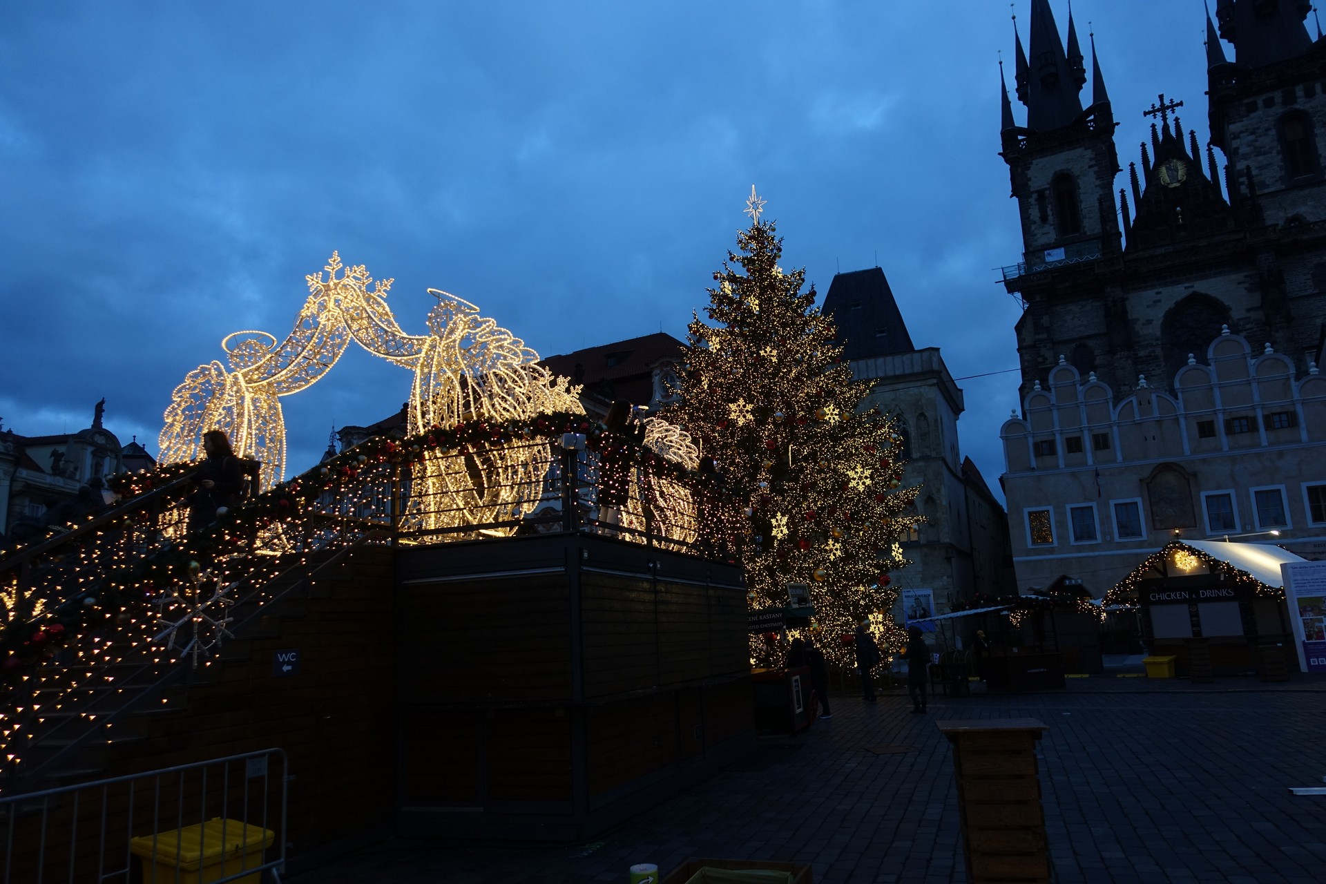 Staroměstské náměstí