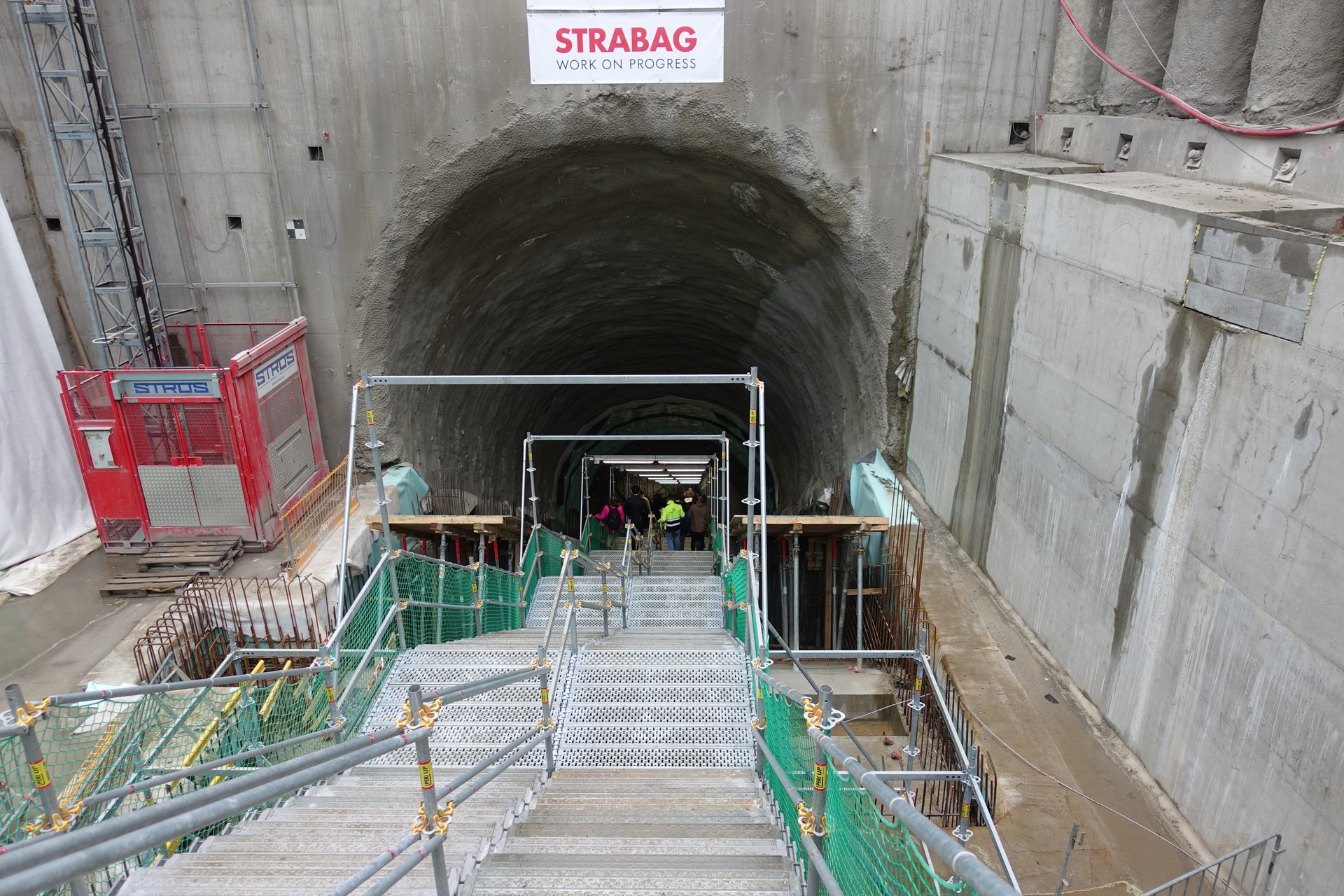 Eskalátorový tunel budoucí stanice Olbrachtova