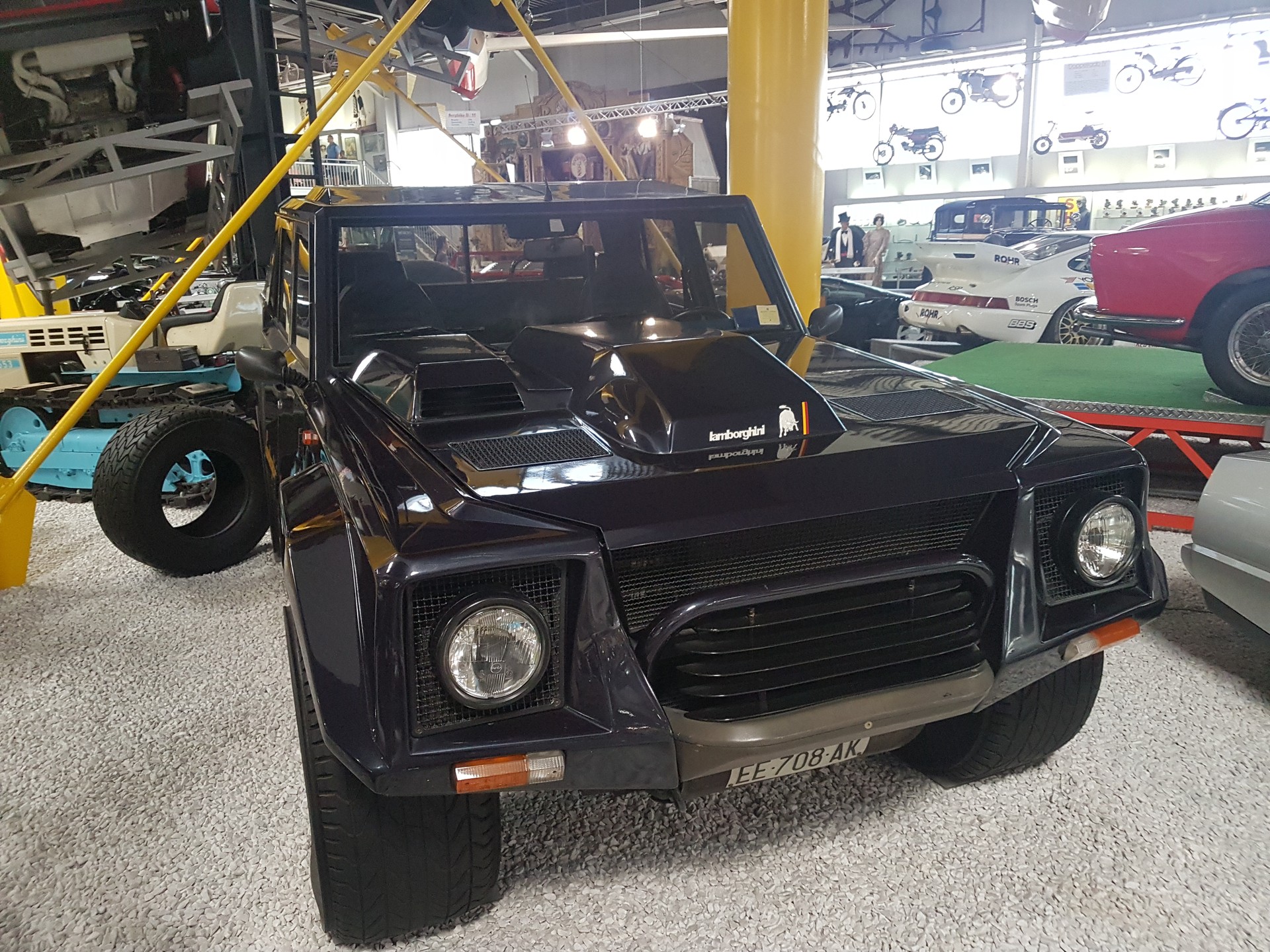 Lamborghini LM002