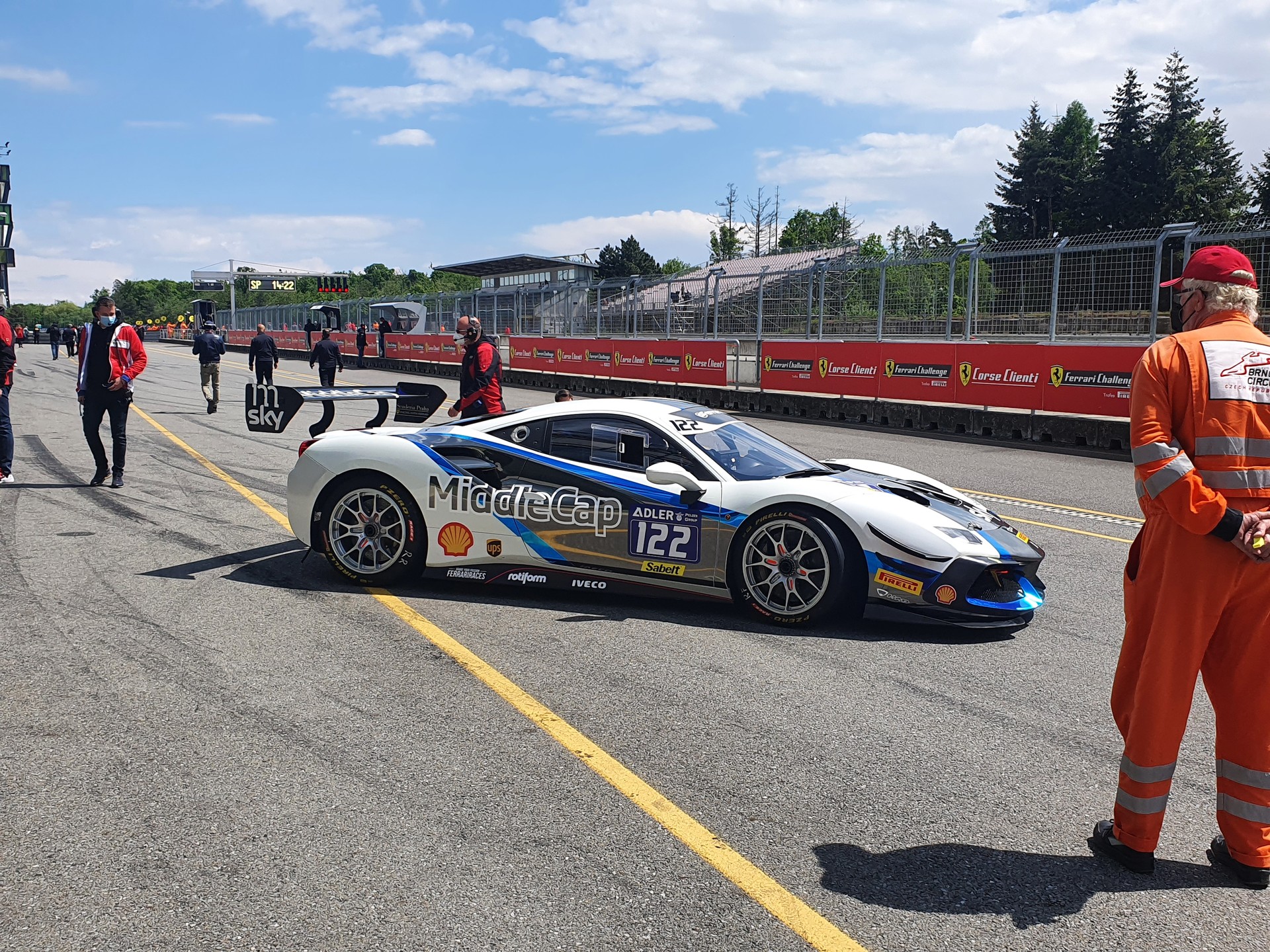 Ferrari 488 Challenge - Scuderia Praha