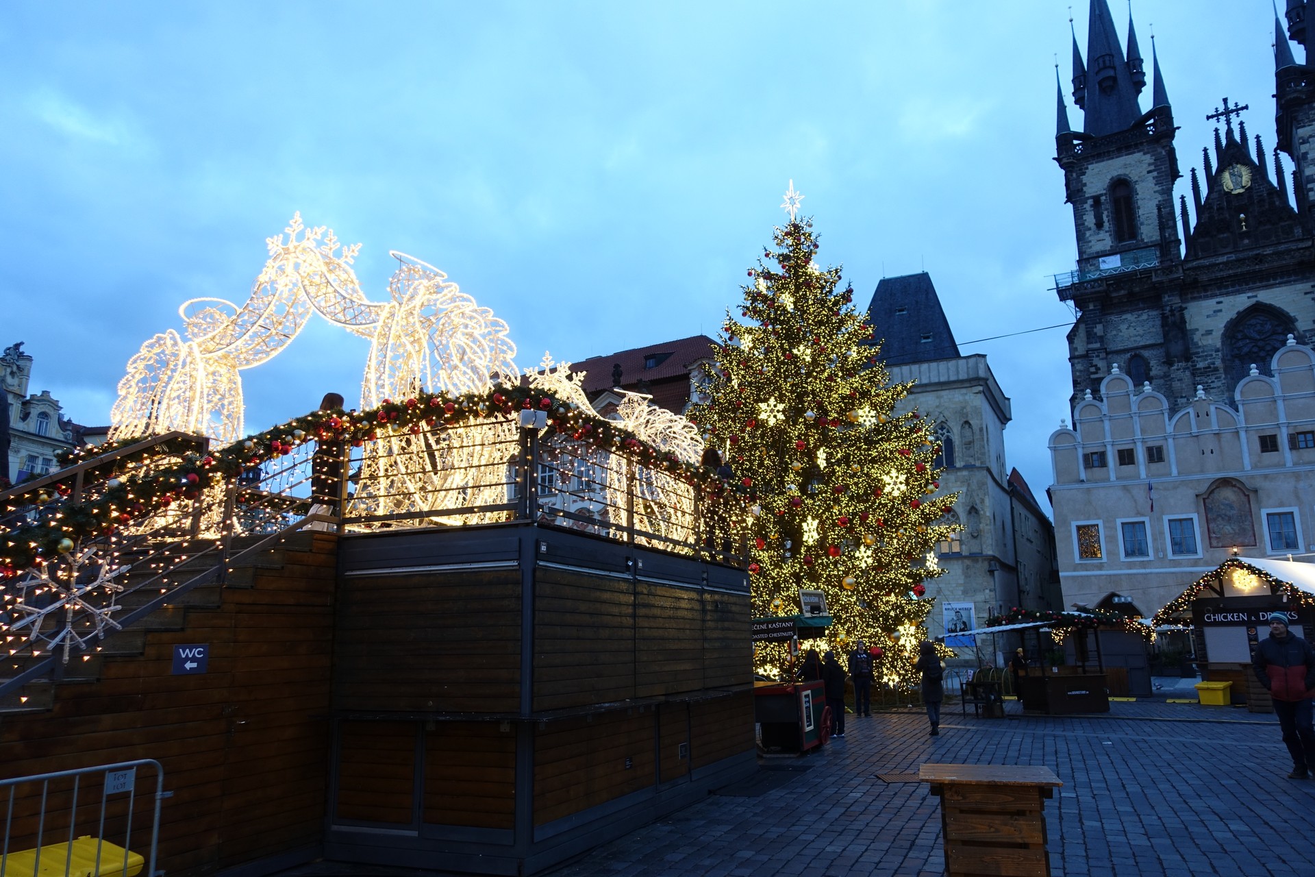 Staroměstské náměstí