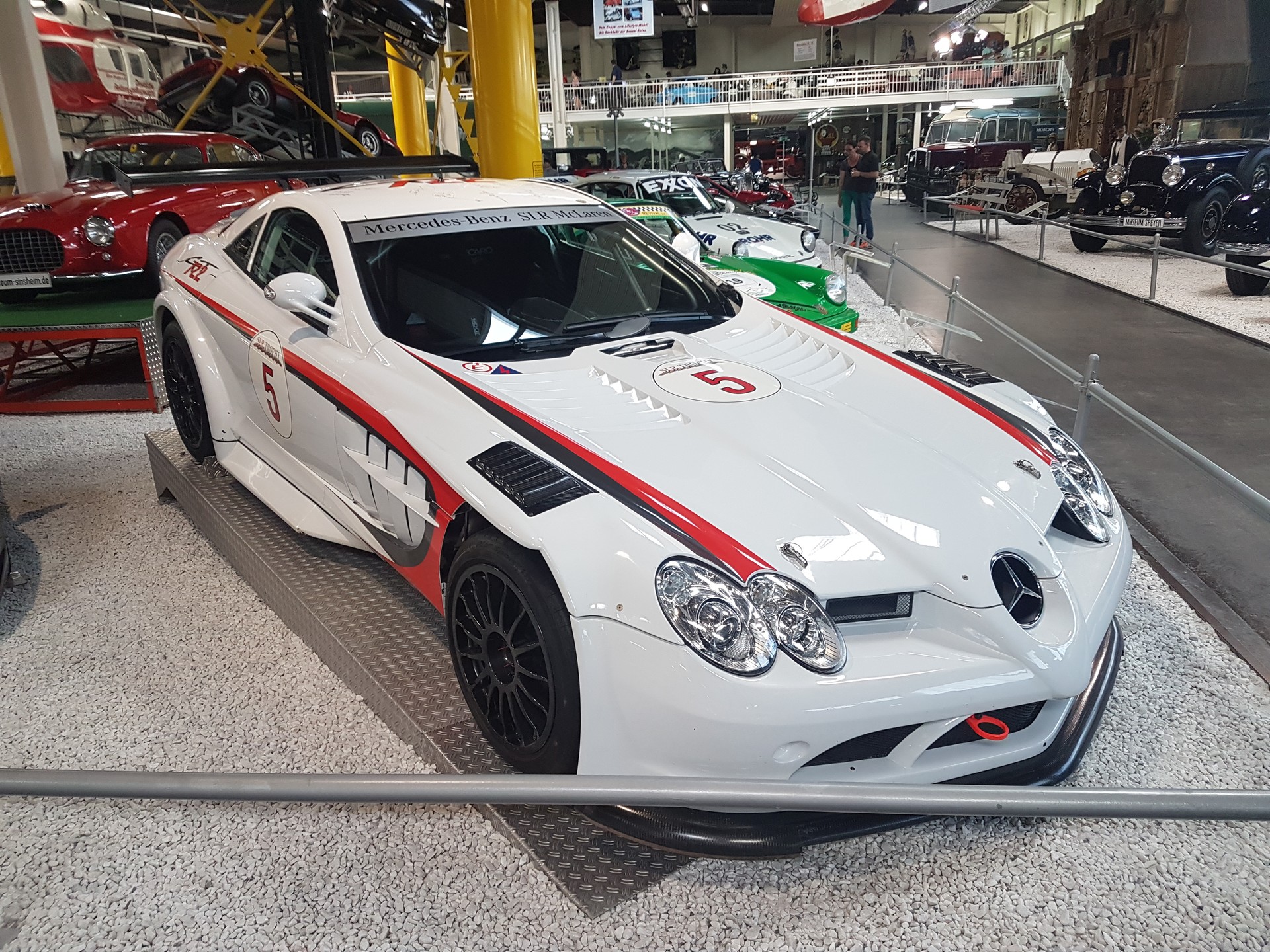 Mercedes Benz SLR McLaren